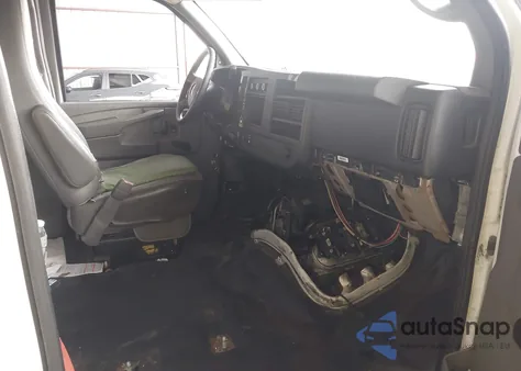 2012 GMC Savana 2500 Work Van z USA, uszkodzony, nr VIN 1GTW7FCAXC1201335